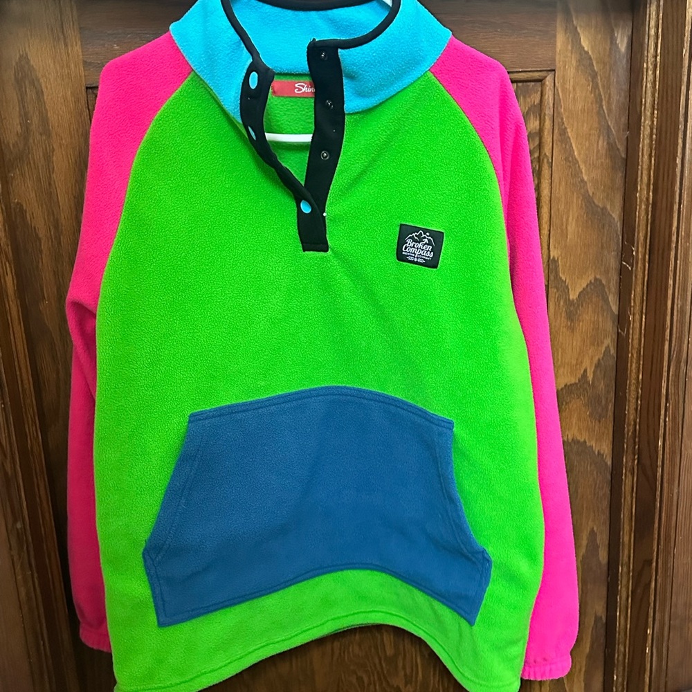 Shinesty Broken Compass Brewing Colorblock Fleece Pullover